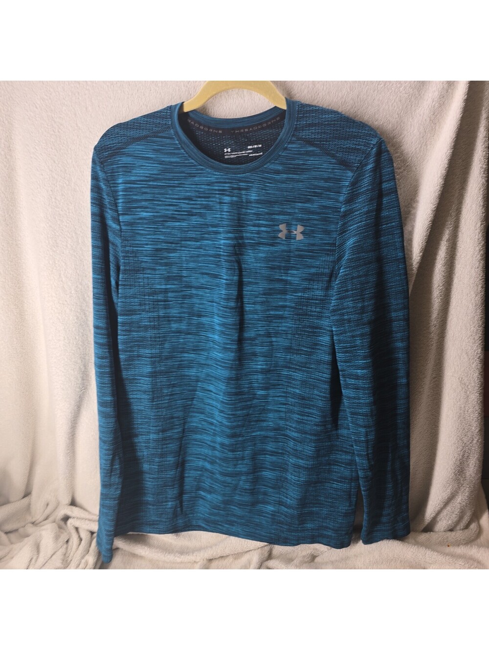 Under Armour Men's Medium Blue Heat Gear Performance Long Sleeve Fitted Shirt